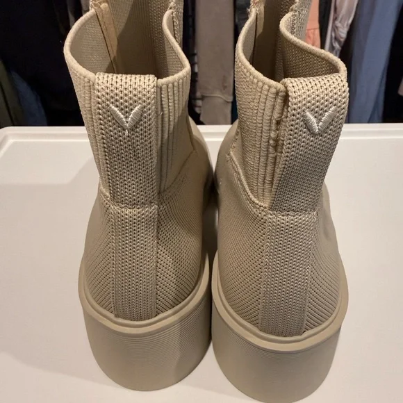 Chic Beige Ankle Booties - Picture 3 of 5